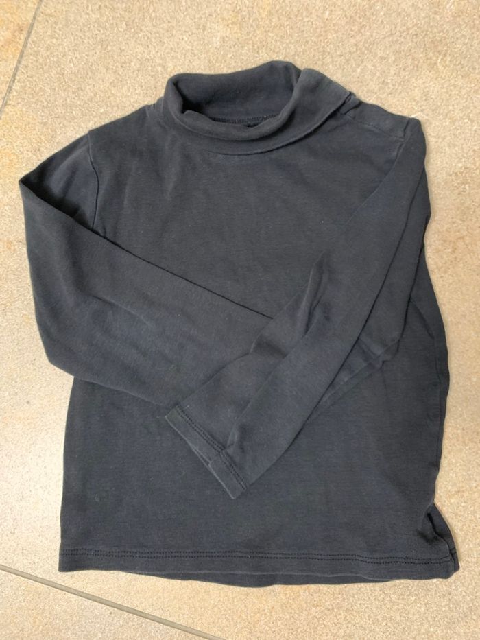 Lot de 7  hauts garçon hiver  5 ans - photo numéro 6