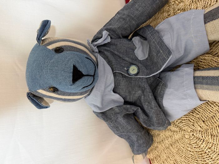 Ours en peluche bleu jean
