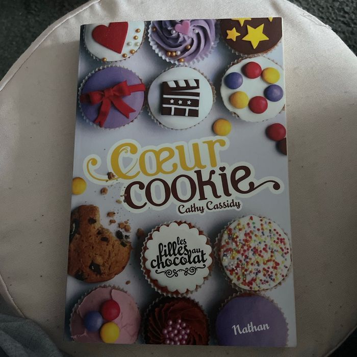 Livre roman cœur cookie