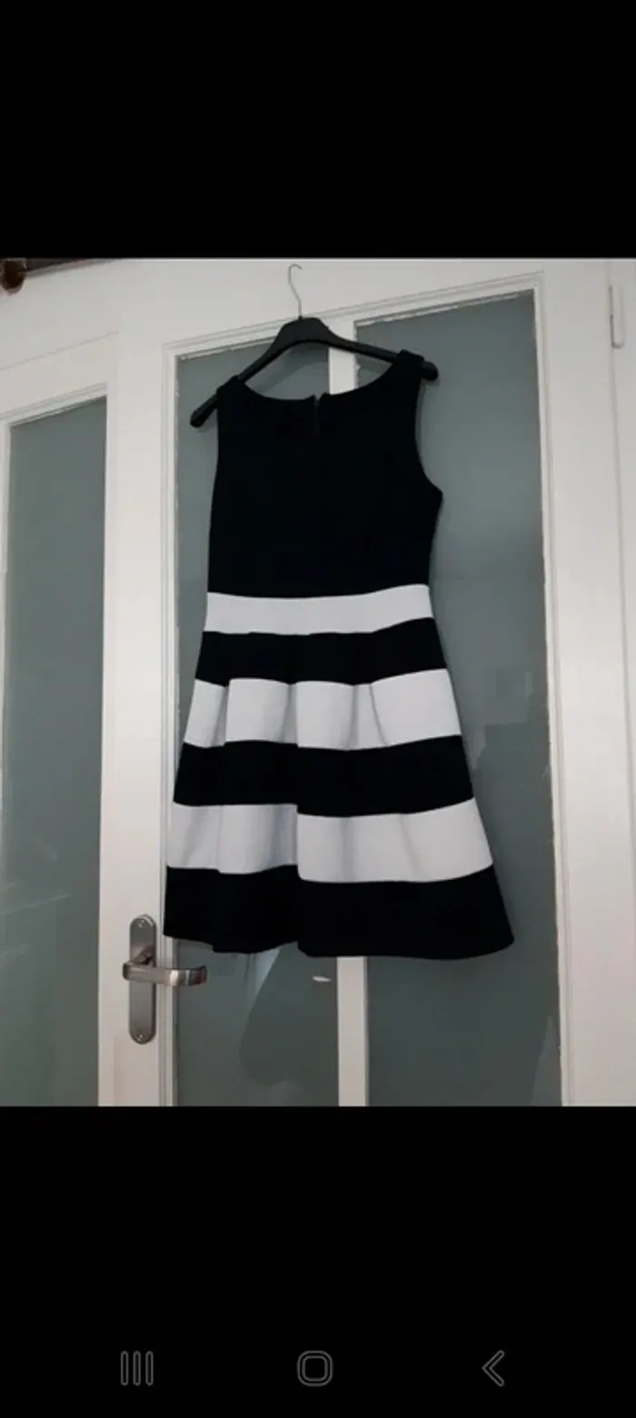 Robe gaufrée 36