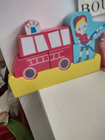 Puzzle magnétique en bois camion de pompiers