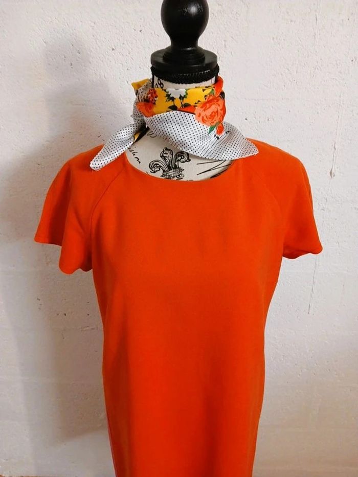 Robe droite taille M bon état - photo numéro 5