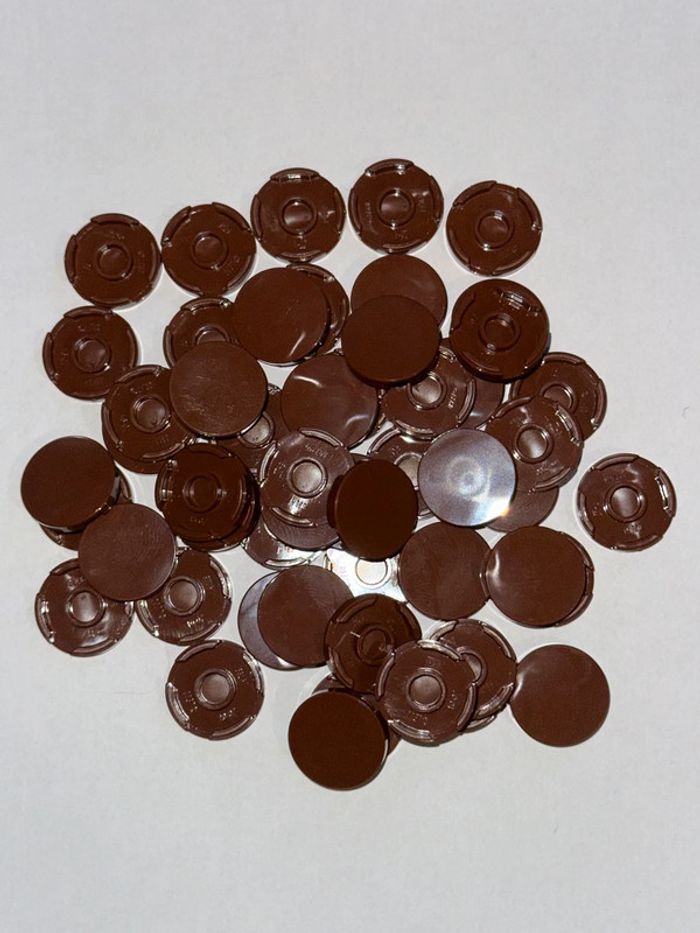 50 Tile LEGO Reddish Brown, Round 2 x 2 with Bottom Stud Holder Jamais utilisé