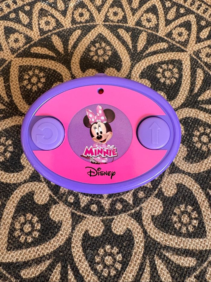 Voiture télécommandé Minnie Disney - photo numéro 2
