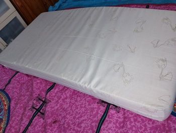 Matelas bébé TBE