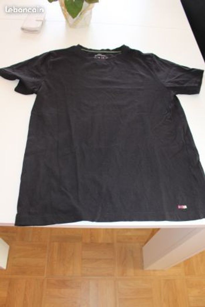 tee shirt noir - photo numéro 2