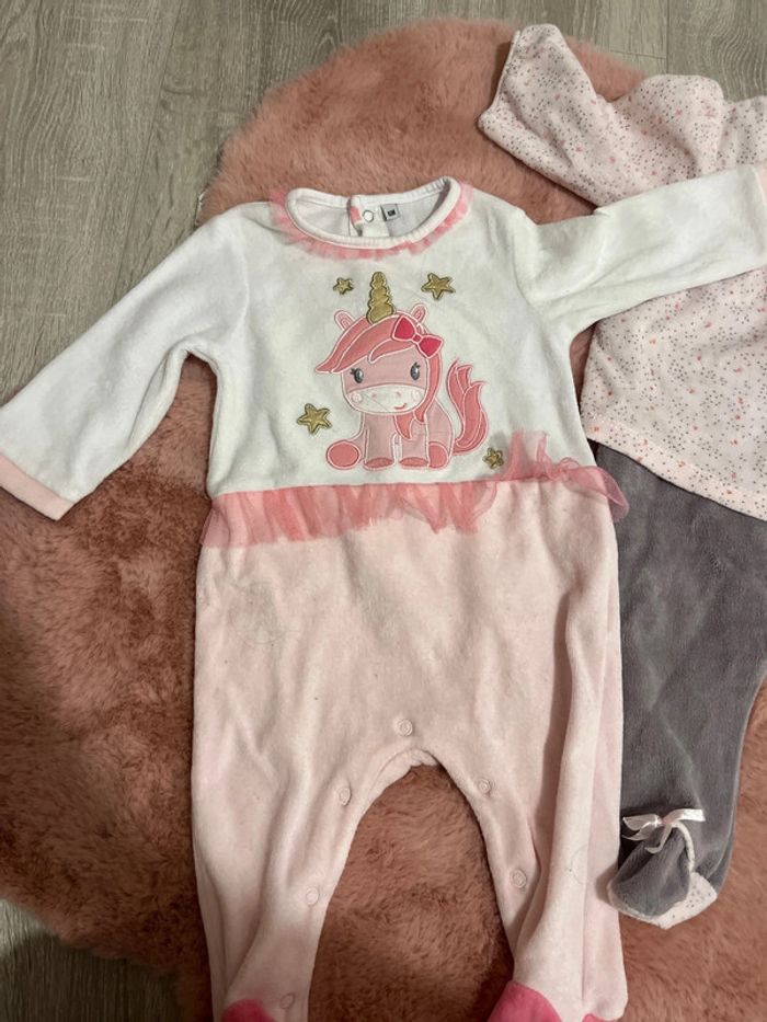 Lot 5 pyjama bébé 6 mois - photo numéro 8