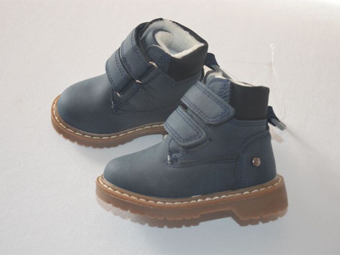 Chaussures montantes bleues foncés toucher façon daim neuves Pointure : 18