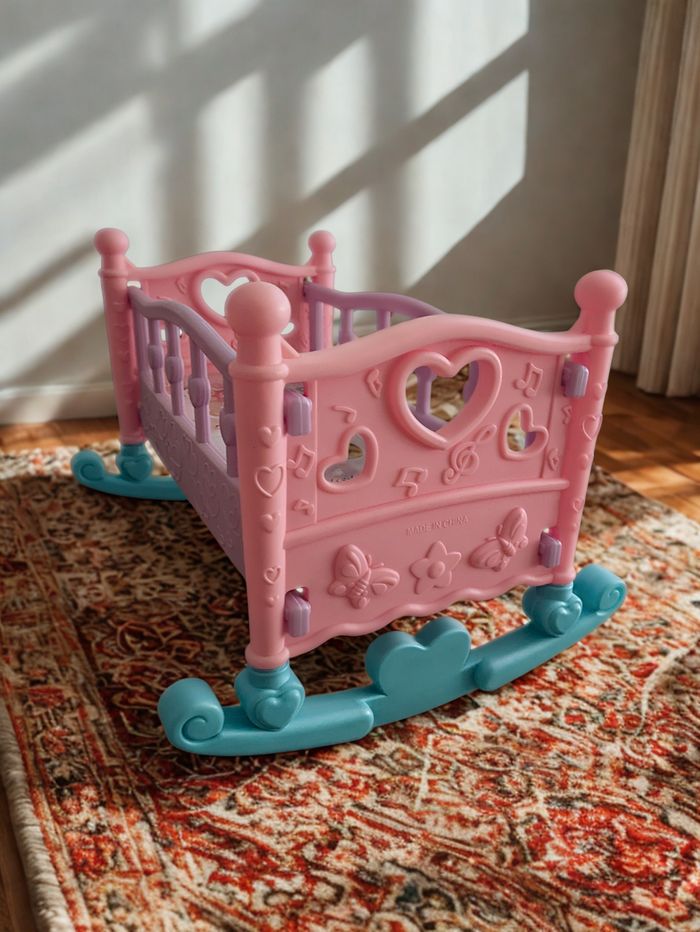 Berceau / lit pour poupée – Très bon état - photo numéro 4