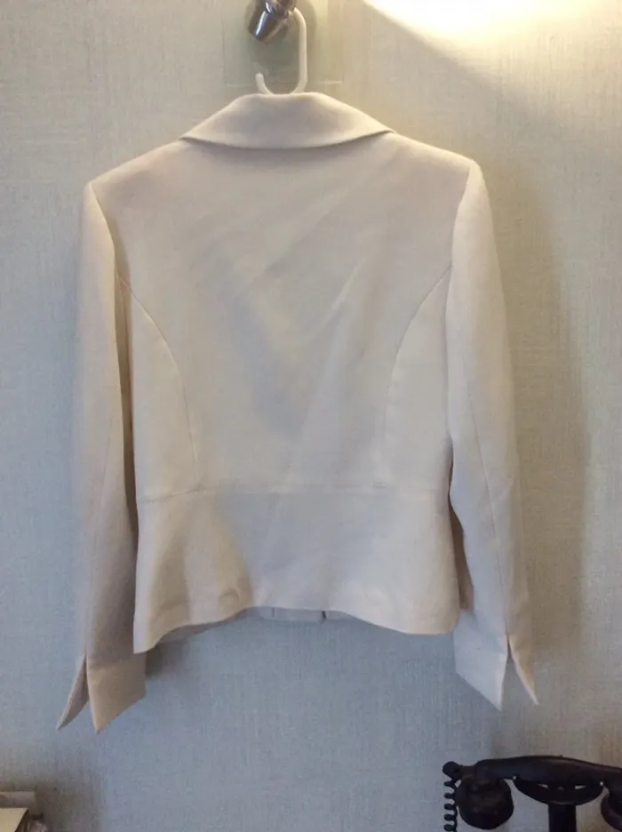 Veste courte blanc cassé - photo numéro 2