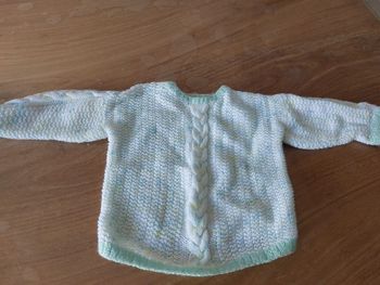 Pull en laine blanc vert