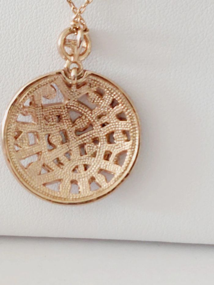 Très joli collier doré Ninabox neuf - photo numéro 3