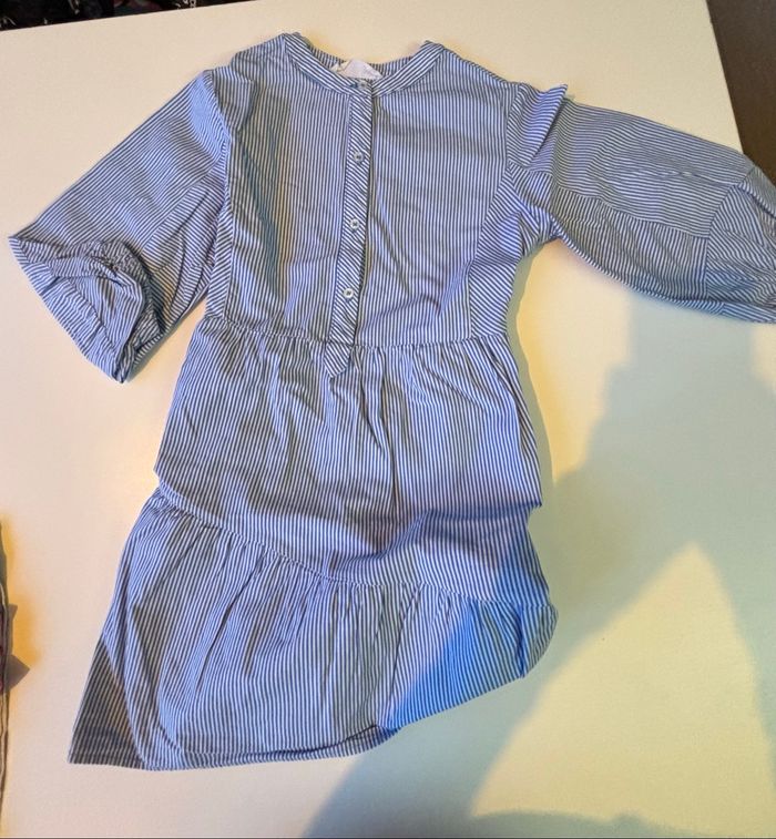 Lot de vêtements  fille 7 ans / 122 cm – Zara, Nike, Okaidi, H&M… (21 pcs) - photo numéro 10