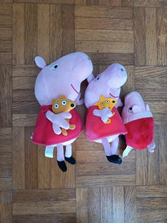 lot 4 peluches Peppa pig - photo numéro 3