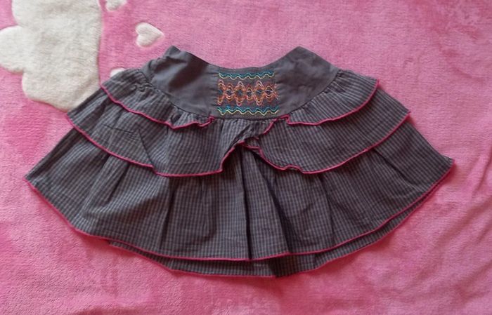 Jupe Orchestra taille 4 ans en très bon état