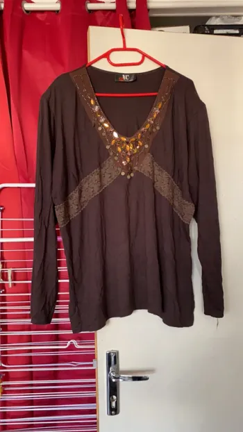 T-shirt marron