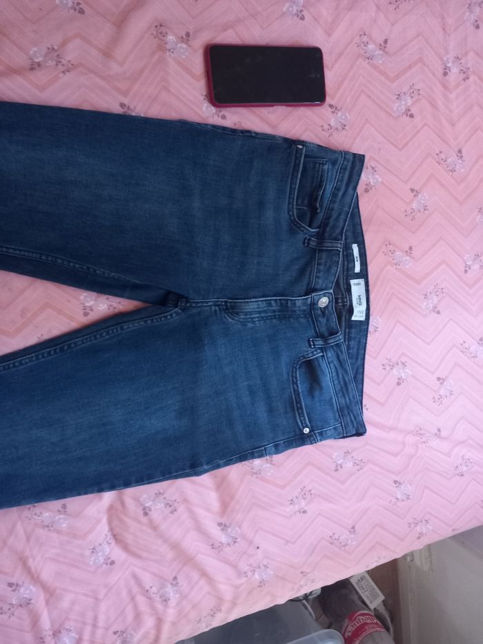 Jean de femme taille 40. Marque MNG - photo numéro 4
