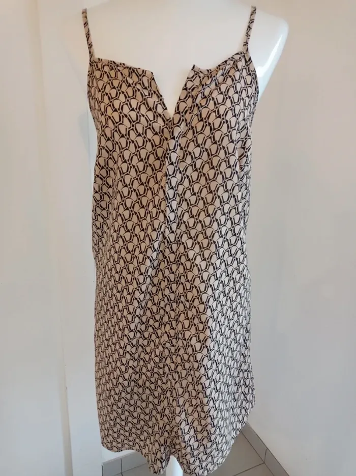 Robe beige taupe et motif fantaisie noir fines bretelles T38/40