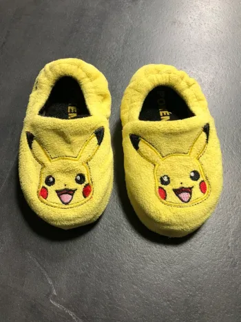 Chausson pokemon pikachu
