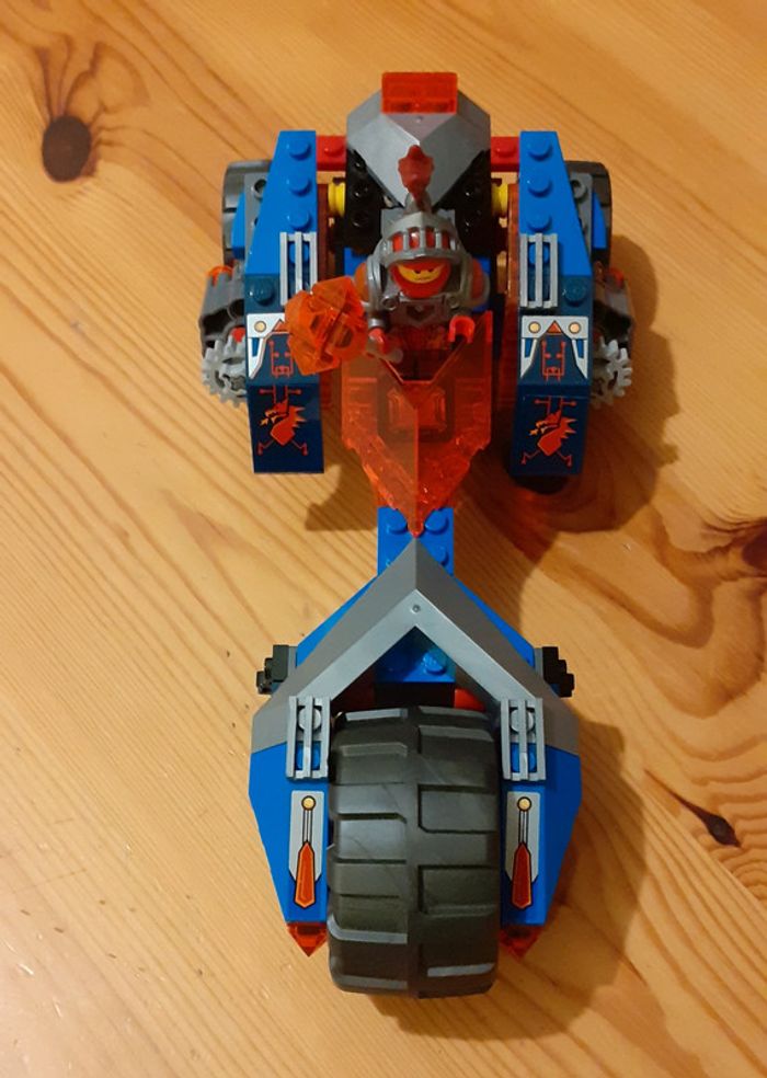 LEGO Nexo Knights - 70319 - La moto tonnerre de Mac - photo numéro 2
