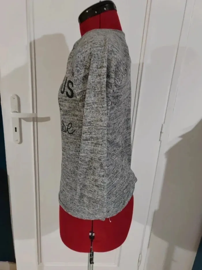 Petit pull - photo numéro 2