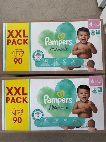 Lot de 2 cartons de couches taille 4 Pampers harmonie