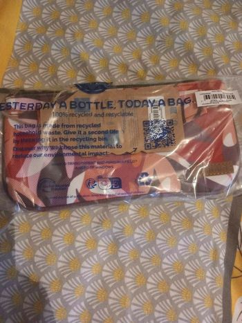 Pochette crossbody taille m montreuil