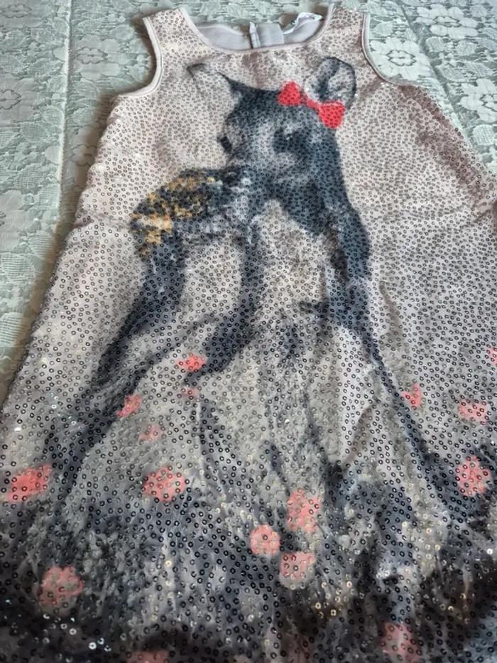 Robe H&M T 7 ans - photo numéro 2