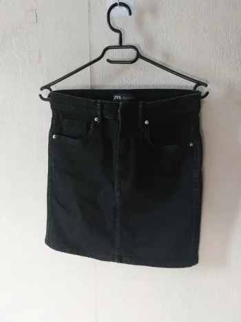 Jupe noir courte "Zara"