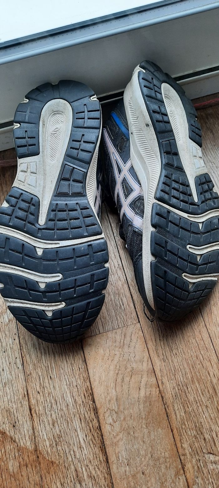 Asics femme pointure 37,5 - photo numéro 4