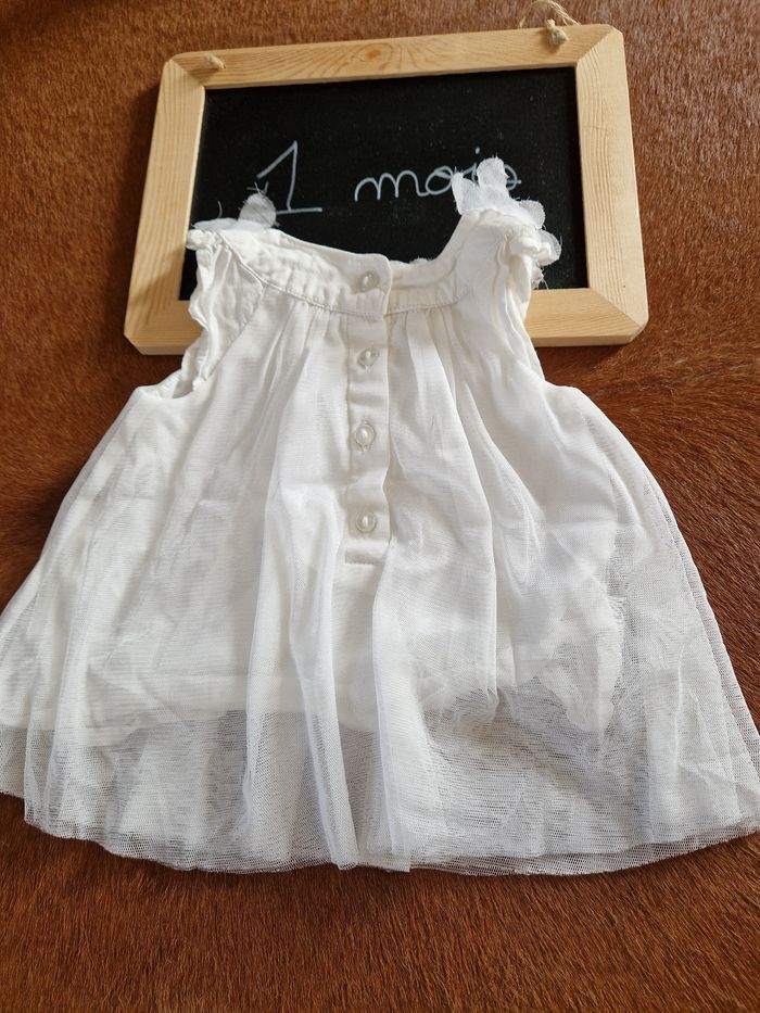 Robe 1 mois - photo numéro 3