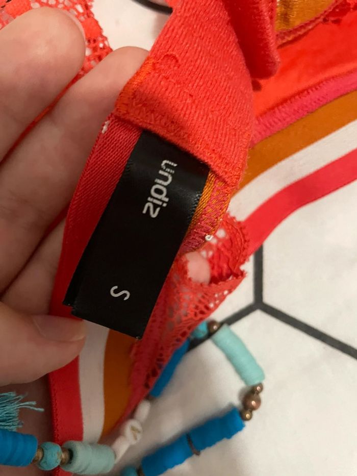 Soutien-gorge - photo numéro 3