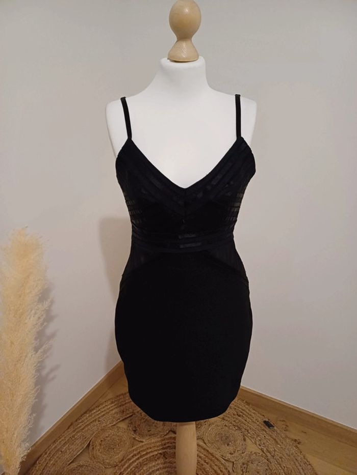 Robe chic noire Lipsy taille XS 34 - photo numéro 2