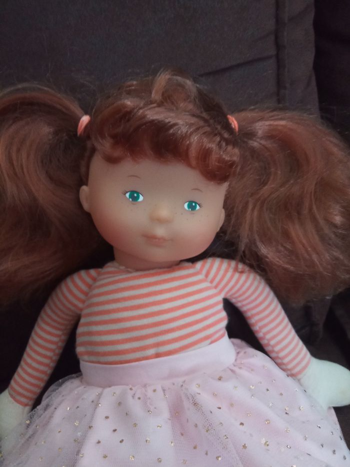 Ravissante Poupée "Corolle" (les Doucettes) de 2004 - photo numéro 2