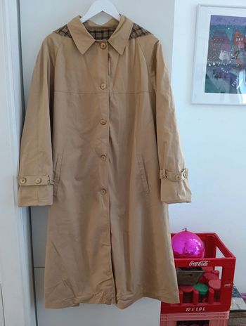 Trench beige vintage à capuche