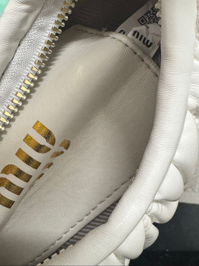 Sac Miu Miu matelassé blanc - photo numéro 8