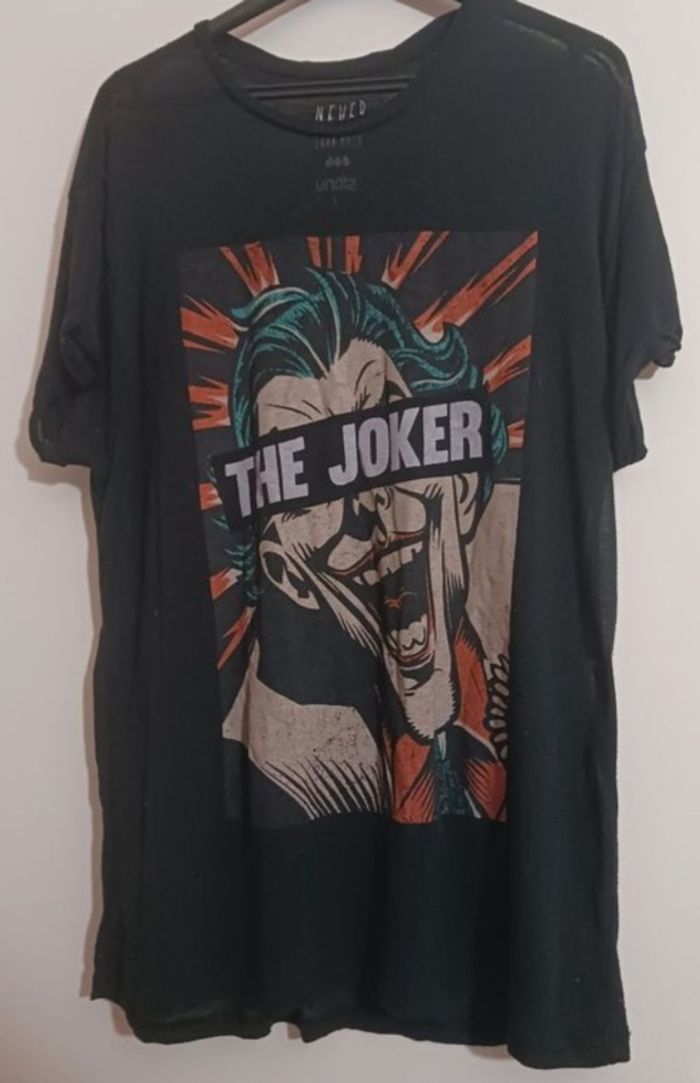 Tee-shirt The Joker sur fond noir