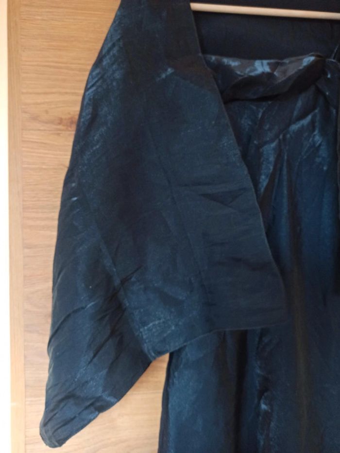 Robe de soirée avec son étole noire - photo numéro 8