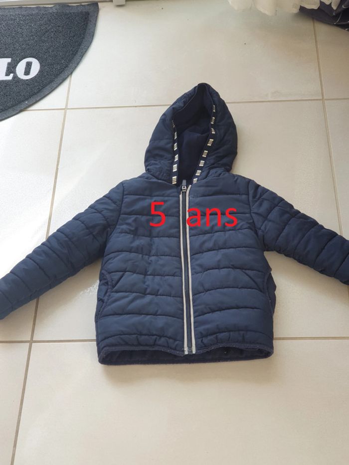1 doudoune blouson kiabi bleu 5 ans 108-113 cm