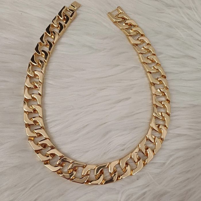 Important collier en acier inoxydable