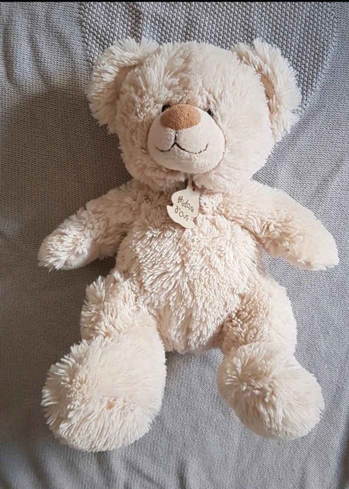 Peluche ours doux beige
