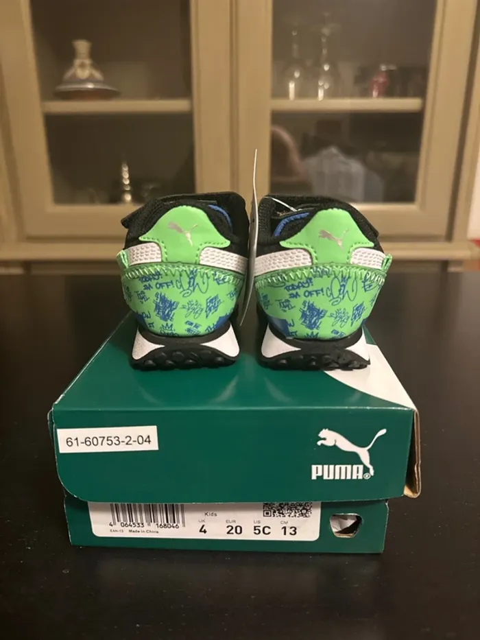 Baskets Puma Future Rider Graffiti bébé – Pointure 20 - photo numéro 2