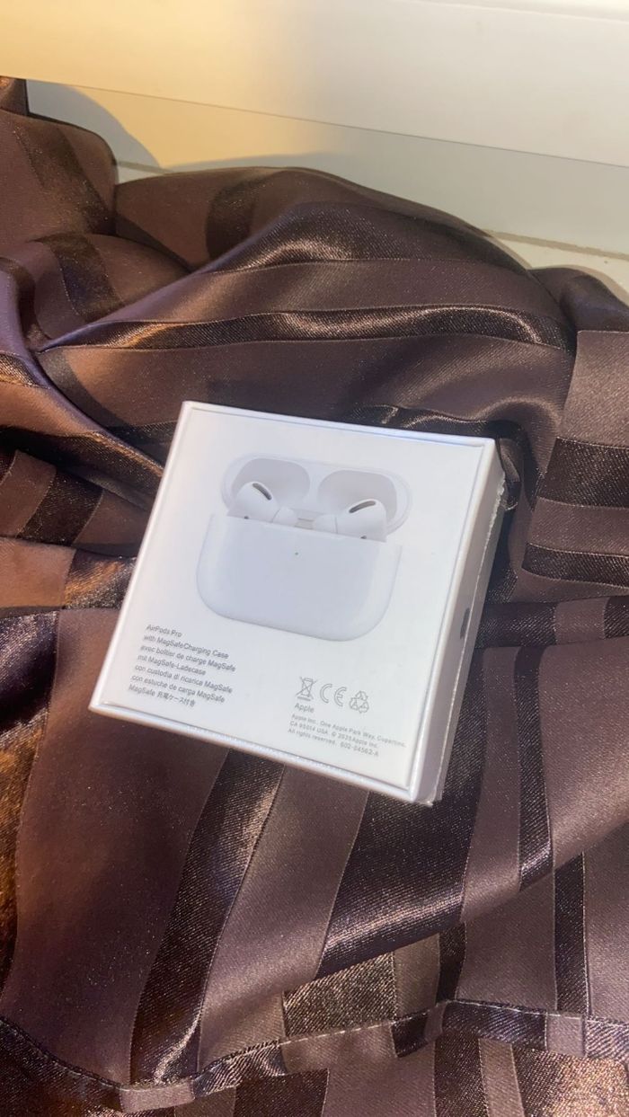 Air Pods Pro 2 - photo numéro 3