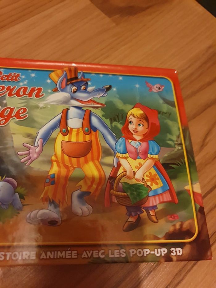 livre 3 d petit chaperon rouge - photo numéro 2