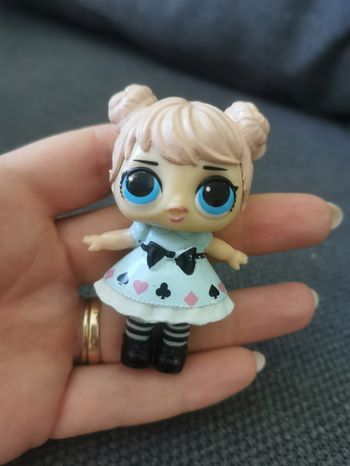 Poupée lol surprise Alice