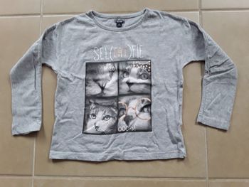 T-shirt ML gris fille 6 ans KIABI TBE
