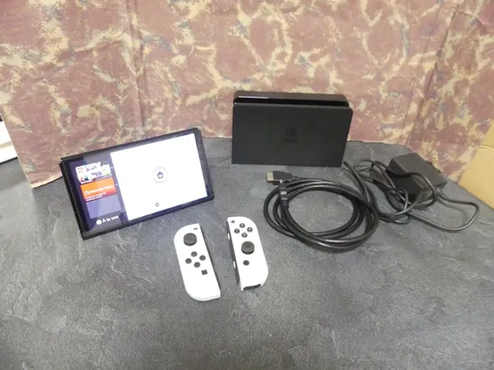 Nintendo Switch oled - photo numéro 10