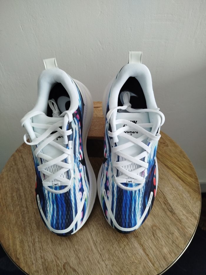 Baskets Nike T 39 - photo numéro 2