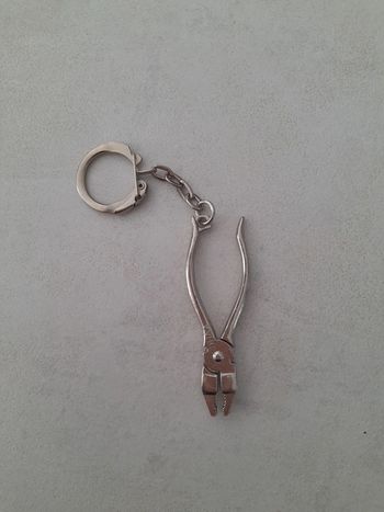 Ancien porte clés outillage