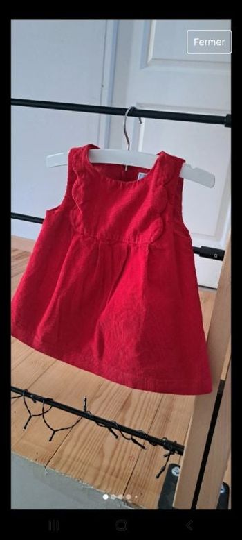 Jolie robe rouge à festons Jacadi